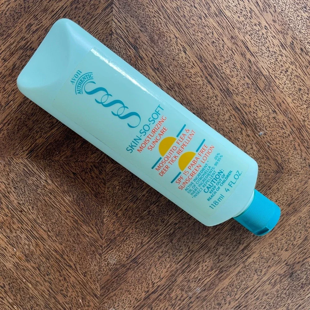Vtg Avon Skin So Soft SPF 15 mosquito bug Repellent Lotion movie prop 2 new used